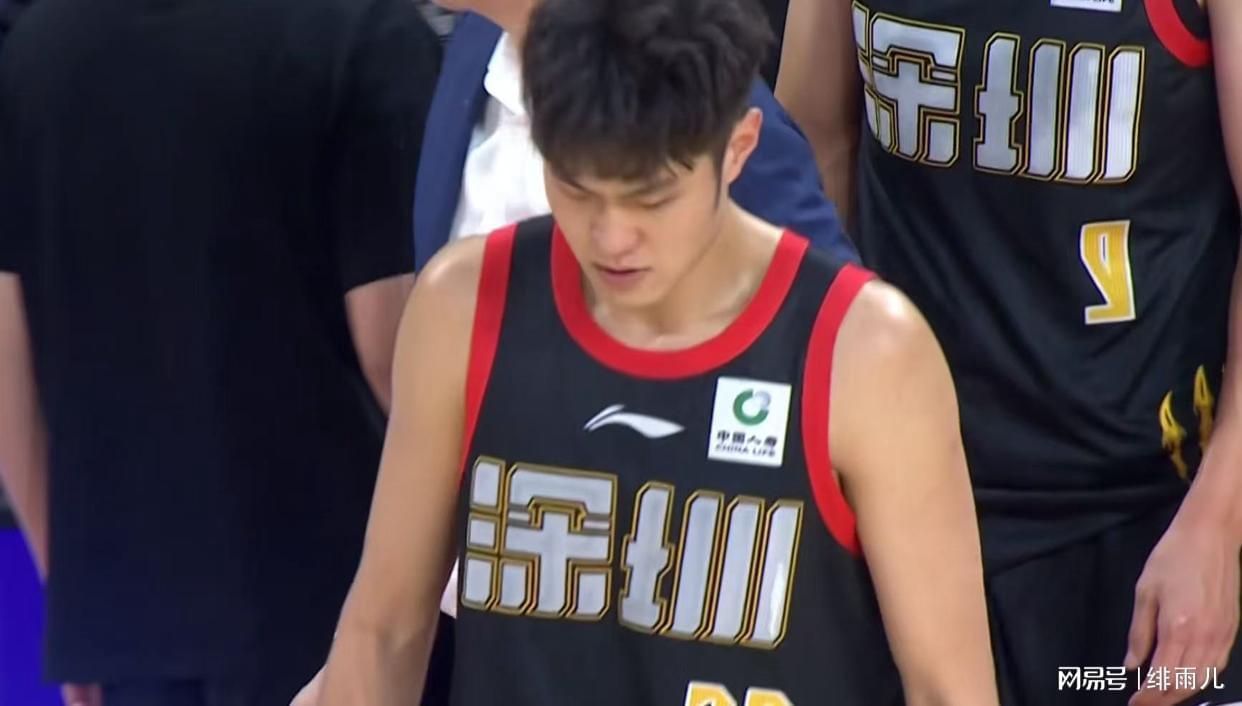 扑克游戏-场均17+6+3！王浩然正式打成CBA第一锋线，广东队买不起了！